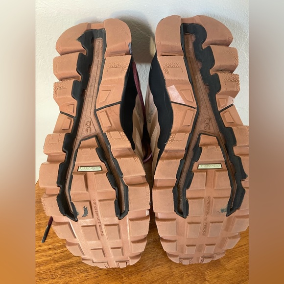 On Cloud Clouventure waterproof Trail running shoes - Picture 2 of 16